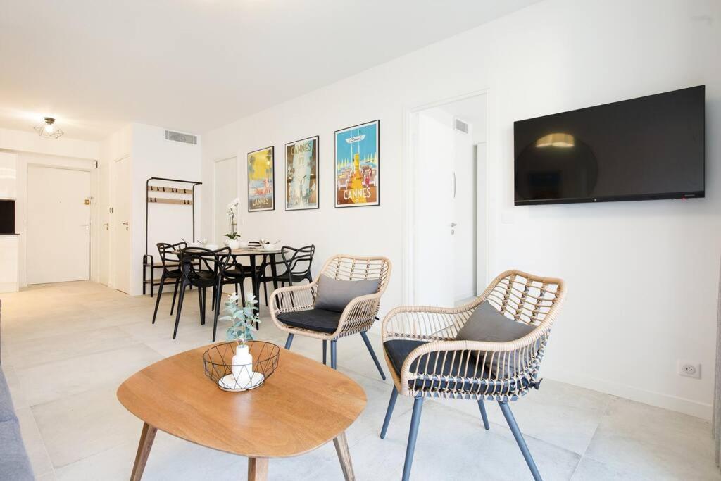 Superb 2 Beds 2 Baths Next To Martinez * Cannes